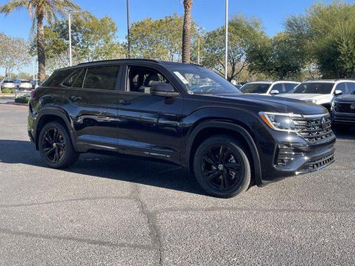 2026 Volkswagen Atlas Cross Sport 2.0T SEL