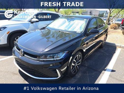 Deep Black 2025 Volkswagen Jetta 1.5T SE