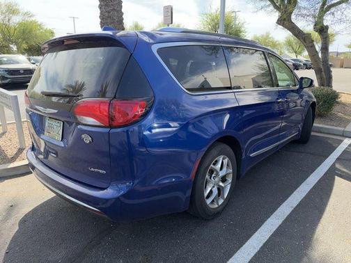 Ocean Blue Metallic 2019 Chrysler Pacifica Limited