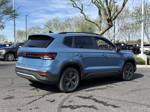 Monterey Blue Pearl 2026 Volkswagen Taos S
