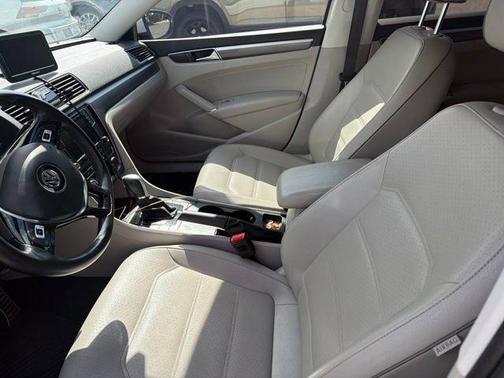 2018 Volkswagen Passat 2.0T S