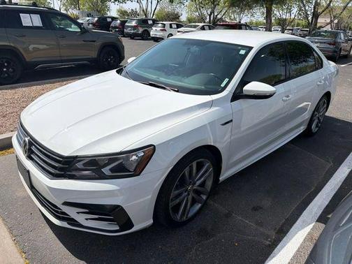 2018 Volkswagen Passat 2.0T S