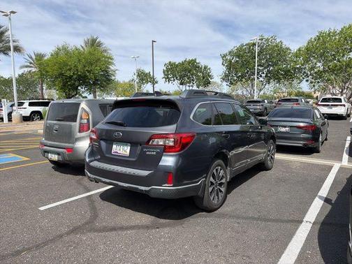 Carbide Gray Metallic 2017 Subaru Outback 2.5i Limited
