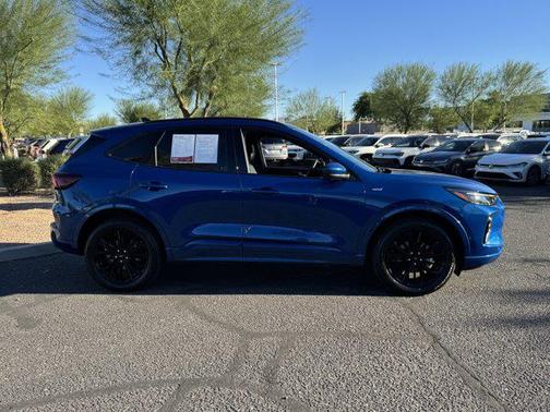 2023 Ford Escape ST-Line Elite