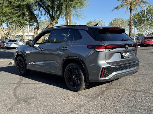 2025 Volkswagen Tiguan 2.0T SE R-Line Black