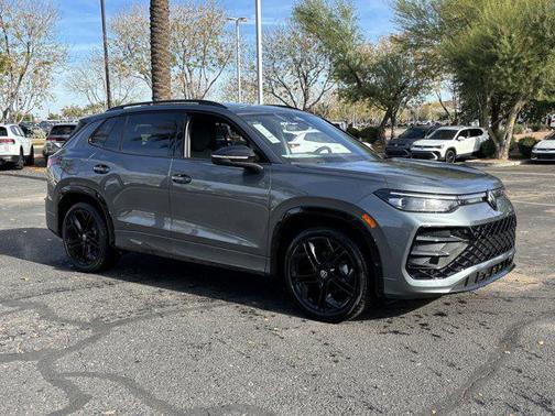Platinum Gray Metallic 2026 Volkswagen Tiguan 2.0T SE R-Line Black