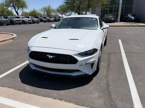 Oxford White 2022 Ford Mustang GT Premium