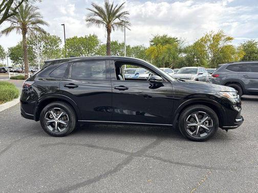 Crystal Black Pearl 2024 Honda HR-V EX-L