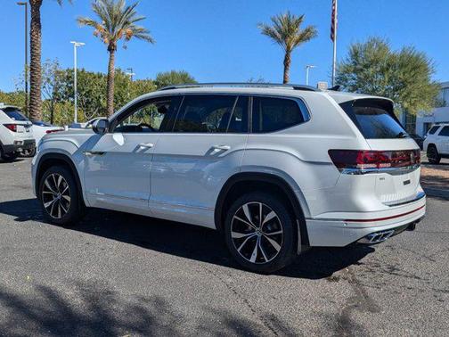 2025 Volkswagen Atlas 2.0T SEL Premium R-Line 4MOTION