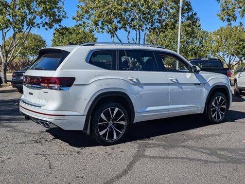 2025 Volkswagen Atlas 2.0T SEL Premium R-Line 4MOTION