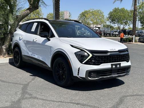 Glacial White Pearl 2023 Kia Sportage S