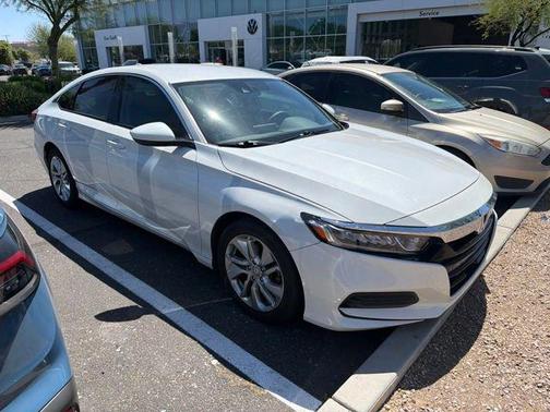Platinum White Pearl 2019 Honda Accord LX