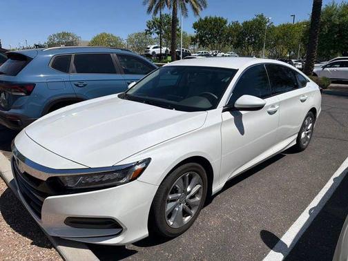 Platinum White Pearl 2019 Honda Accord LX
