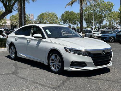 Platinum White Pearl 2019 Honda Accord LX
