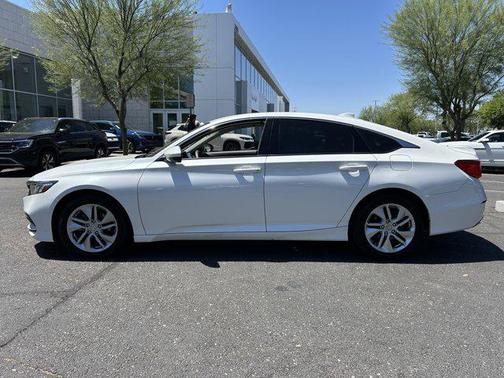 Platinum White Pearl 2019 Honda Accord LX
