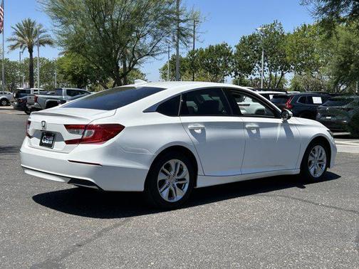 Platinum White Pearl 2019 Honda Accord LX