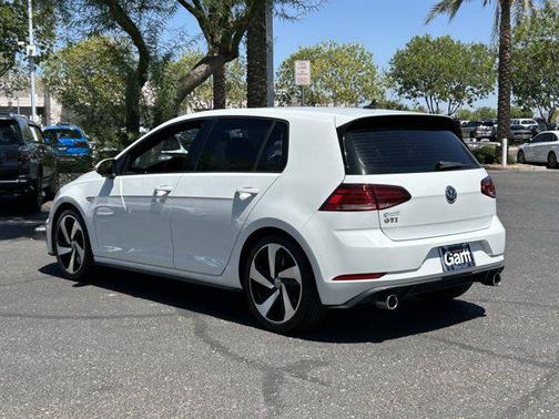 White 2018 Volkswagen Golf GTI 2.0T S 4-Door