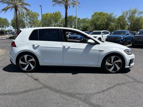 White 2018 Volkswagen Golf GTI 2.0T S 4-Door