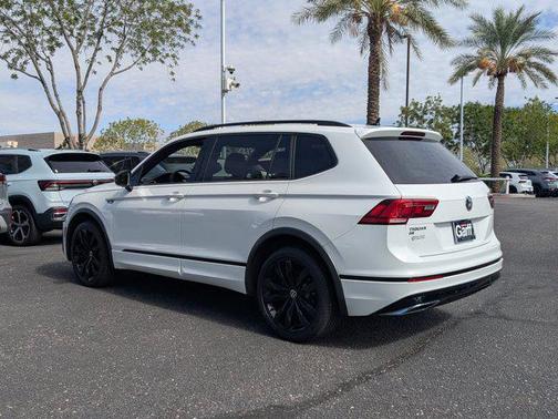 2021 Volkswagen Tiguan 2.0T SE R-Line Black