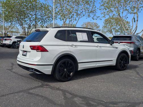 2021 Volkswagen Tiguan 2.0T SE R-Line Black