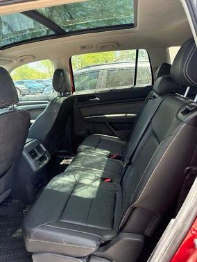 Red Metallic 2023 Volkswagen Atlas 3.6L SE w/Technology
