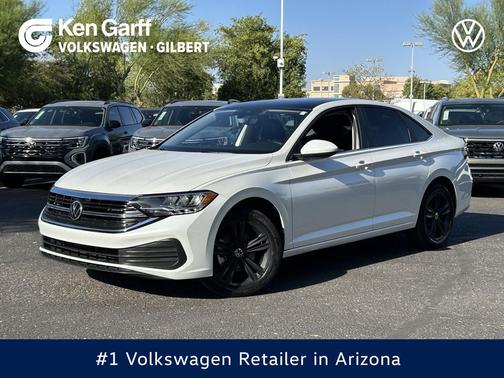 White Pearl 2022 Volkswagen Jetta 1.5T SE