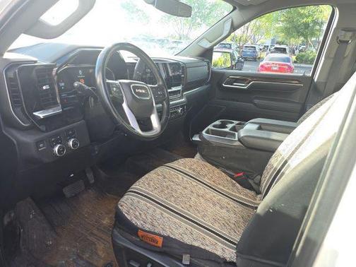 Summit White 2023 GMC Sierra 1500 SLE