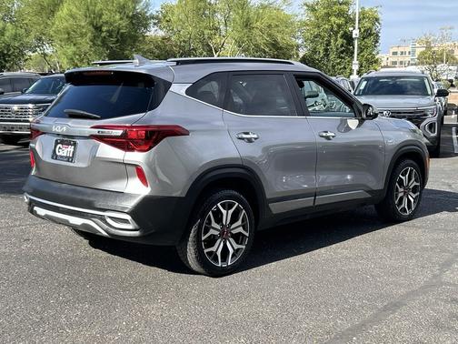 Steel Gray 2022 Kia Seltos SX Turbo