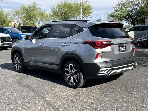 Steel Gray 2022 Kia Seltos SX Turbo