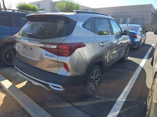 Steel Gray 2022 Kia Seltos SX Turbo