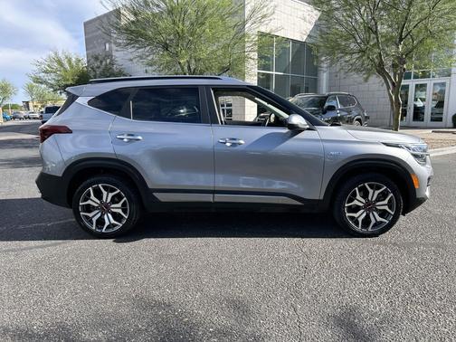 Steel Gray 2022 Kia Seltos SX Turbo