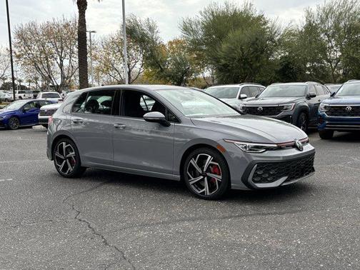 2026 Volkswagen Golf GTI 2.0T SE DSG