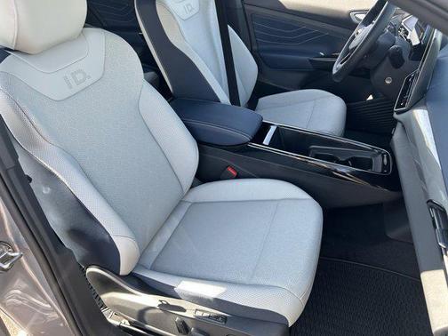 2025 Volkswagen ID.4 Pro