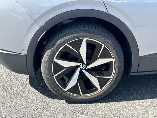 2025 Volkswagen ID.4 Pro
