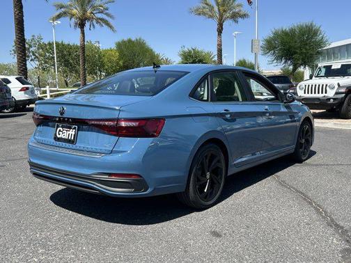 2025 Volkswagen Jetta 1.5T SE