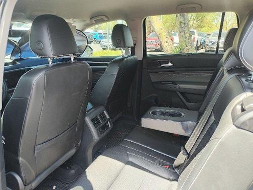 2021 Volkswagen Atlas 3.6L SE w/Technology