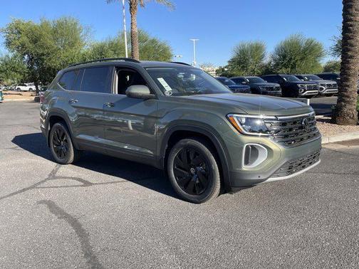 2026 Volkswagen Atlas 2.0T SE w/Technology 4MOTION