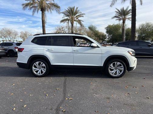 2023 Volkswagen Atlas 3.6L SE w/Technology