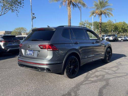 2024 Volkswagen Tiguan 2.0T SE R-Line Black