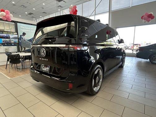 2025 Volkswagen ID. Buzz Pro S