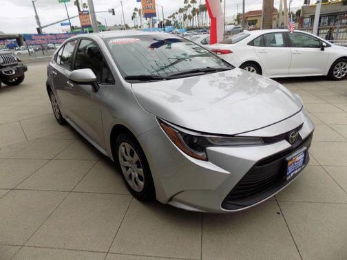 Classic Silver Metallic 2024 Toyota Corolla LE
