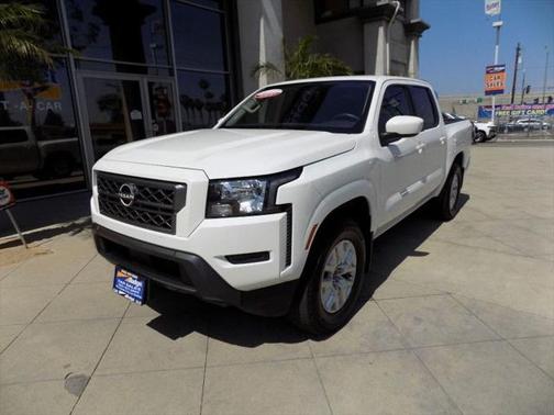 2022 Nissan Frontier SV