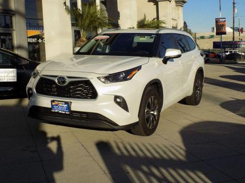 2024 Toyota Highlander XLE