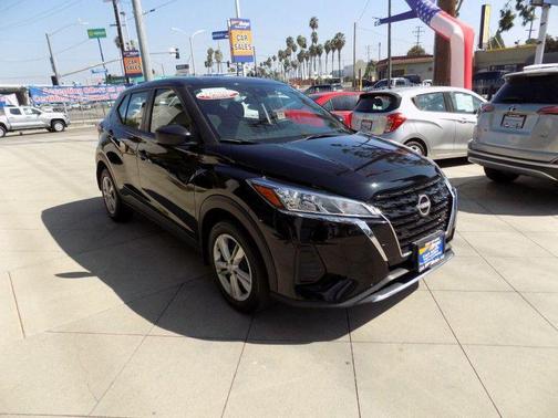 2024 Nissan Kicks S