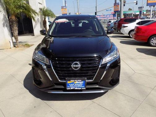 2024 Nissan Kicks S