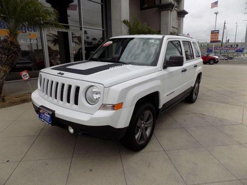 Bright White Clearcoat 2016 Jeep Patriot Sport