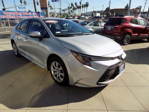 2025 Toyota Corolla Hybrid SE