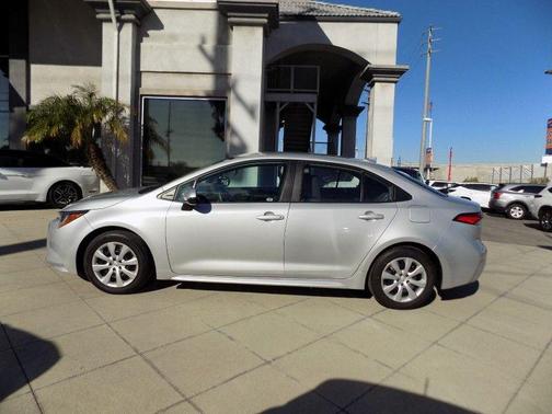 2025 Toyota Corolla Hybrid SE