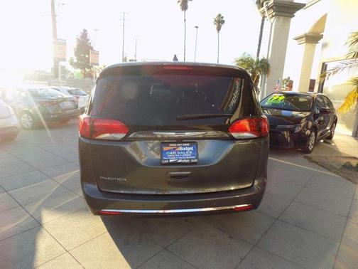 2019 Chrysler Pacifica Touring Plus