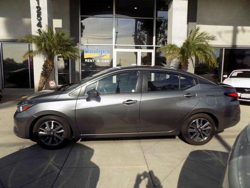 2023 Nissan Versa 1.6 SV